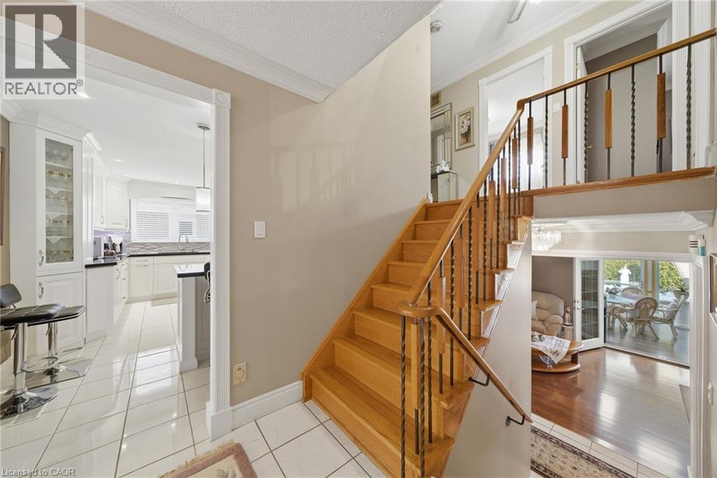 1149 DOWLAND Crescent, Burlington, Ontario, L7T4C7 — Photo 11