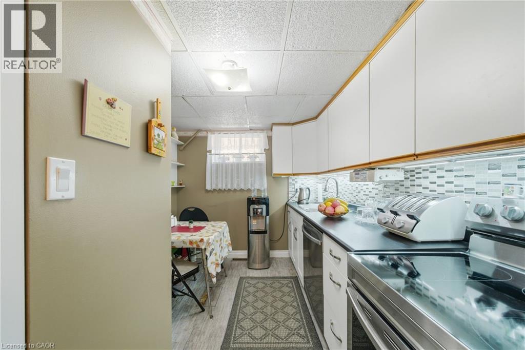 1149 DOWLAND Crescent - 35
