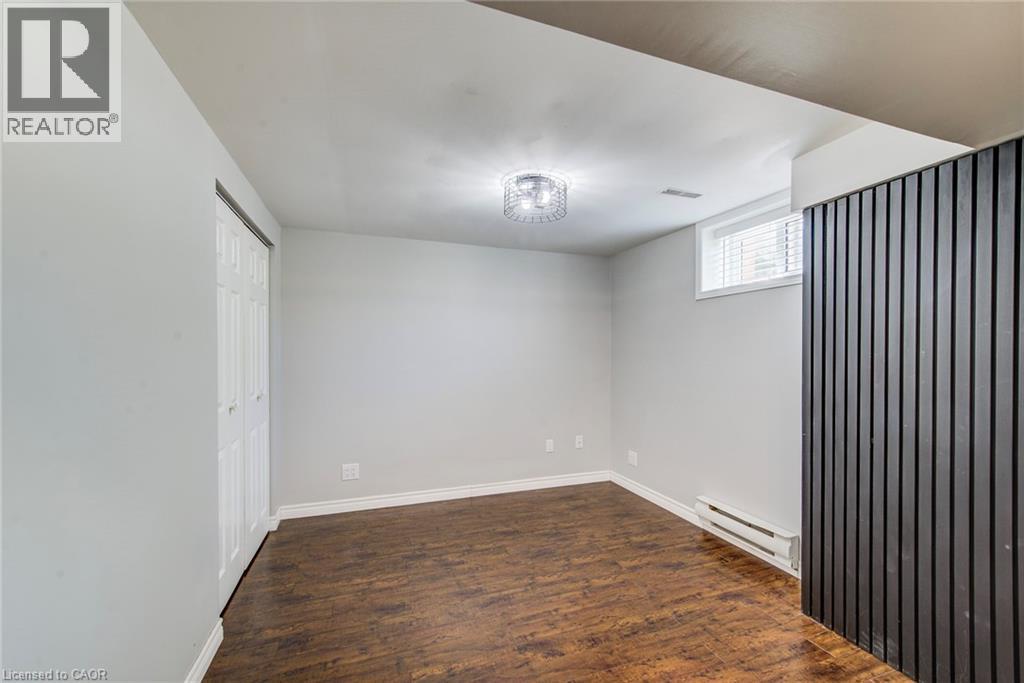 213 UNION Street E Unit# lower