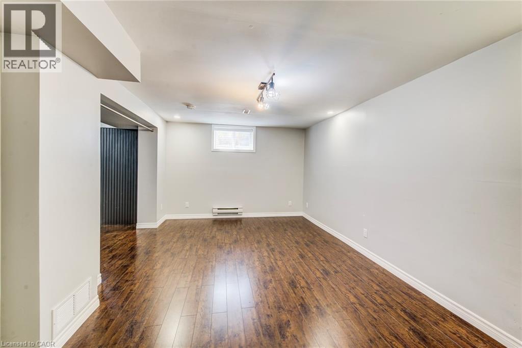 213 UNION Street E Unit# lower