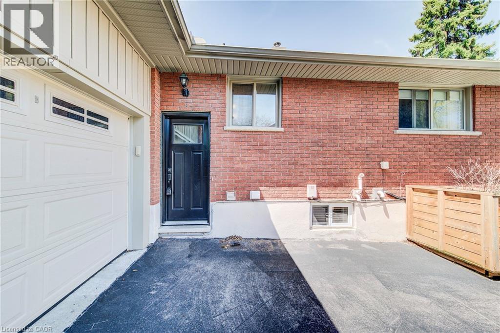 213 UNION Street E Unit# lower