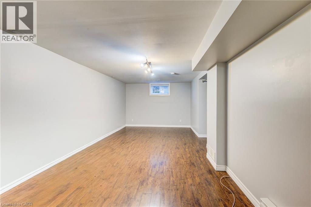 213 UNION Street E Unit# lower