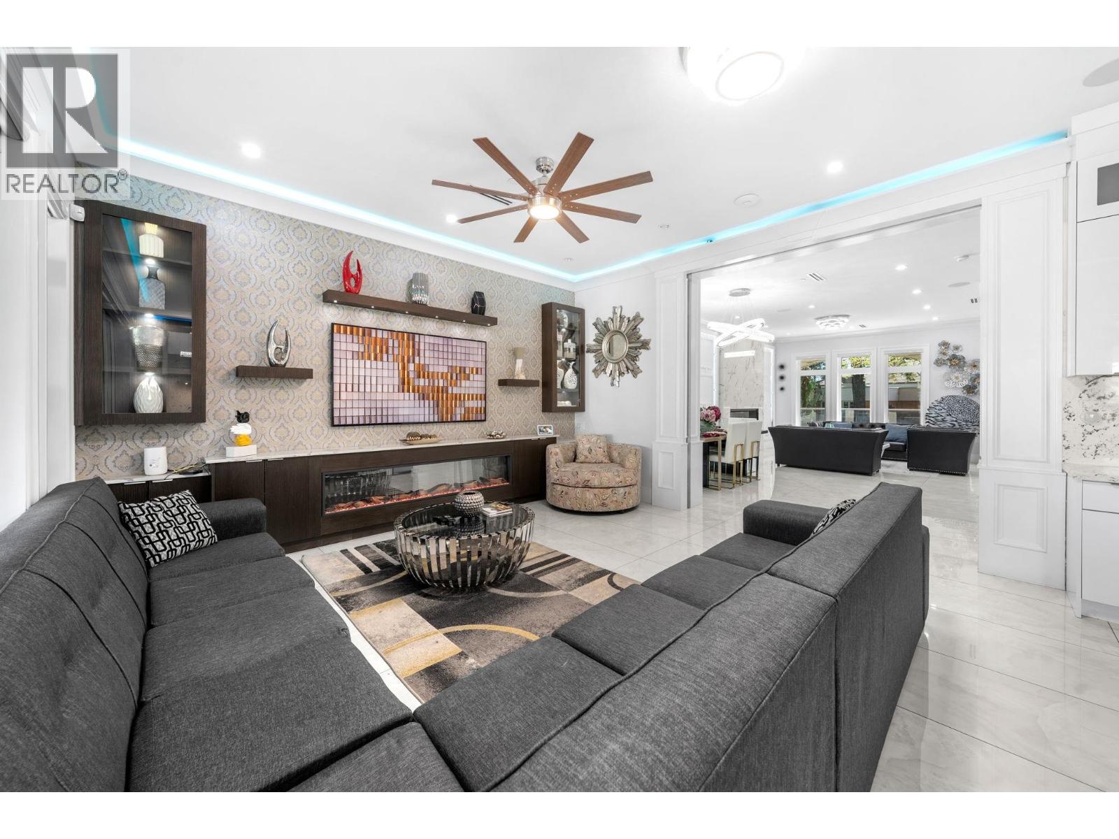 11 Bed, 10 Bath House for Sale in Vancouver – 3419 E 48TH AVENUE, Vancouver - Image 8