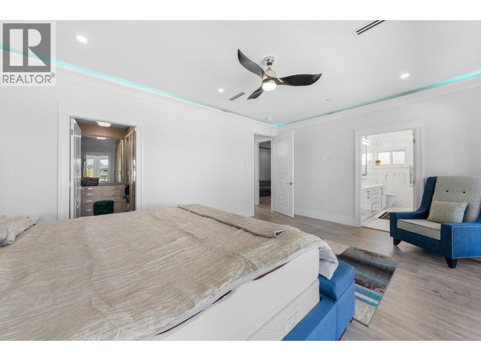 11 Bed, 10 Bath House for Sale in Vancouver – 3419 E 48TH AVENUE, Vancouver - Image 31