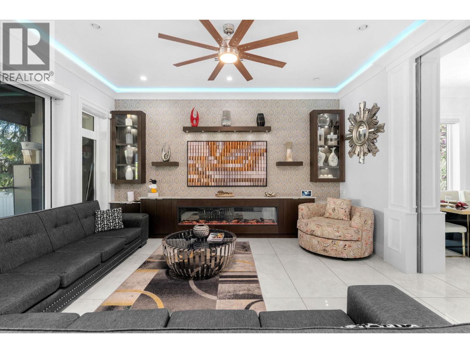 11 Bed, 10 Bath House for Sale in Vancouver – 3419 E 48TH AVENUE, Vancouver - Image 9