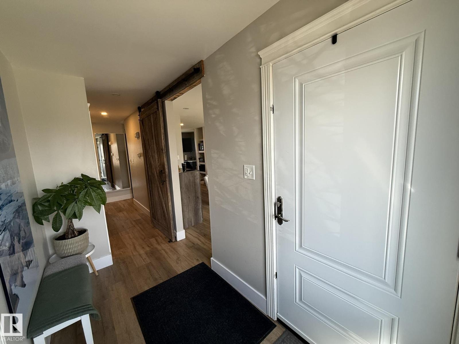 8004 180 ST NW, Edmonton