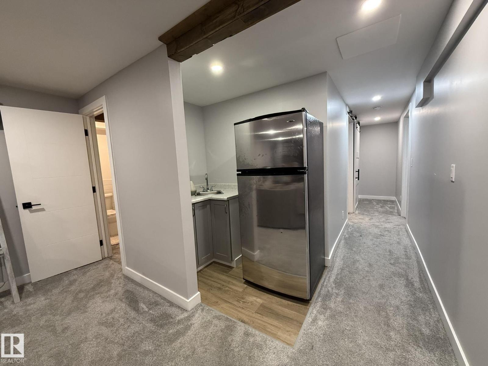 8004 180 ST NW, Edmonton