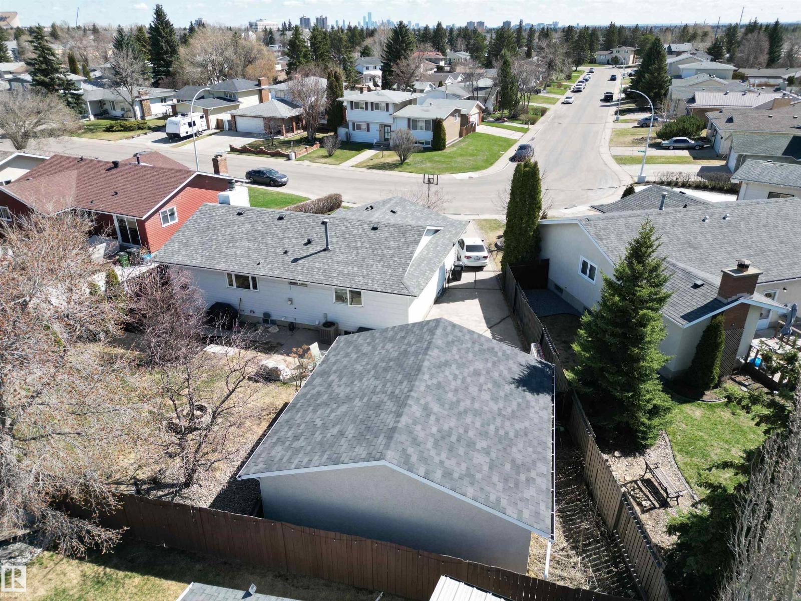 8004 180 ST NW, Edmonton