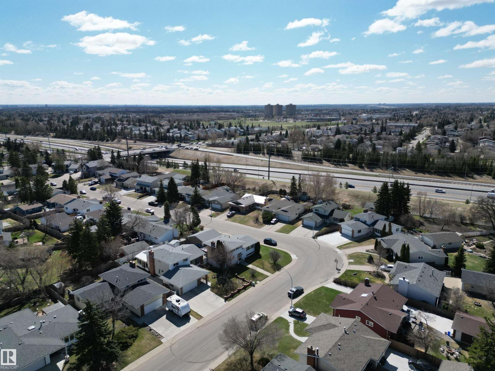 8004 180 ST NW, Edmonton