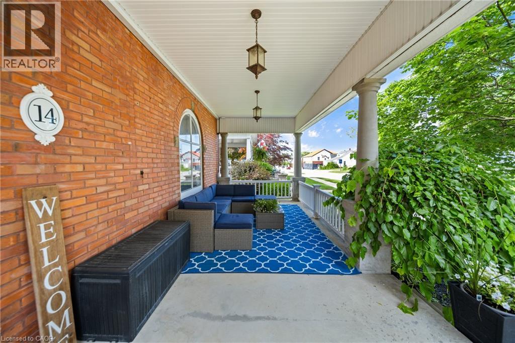 14 GOSHEN Street S, Zurich, Ontario, N0M2T0 — Photo 3
