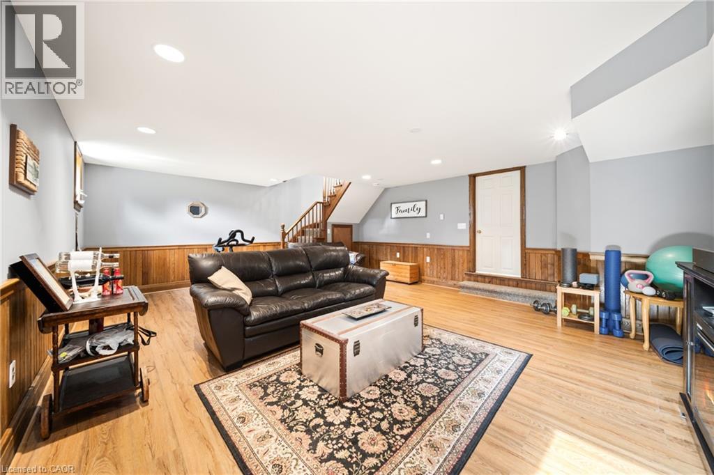 14 GOSHEN Street S, Zurich, Ontario, N0M2T0 — Photo 38