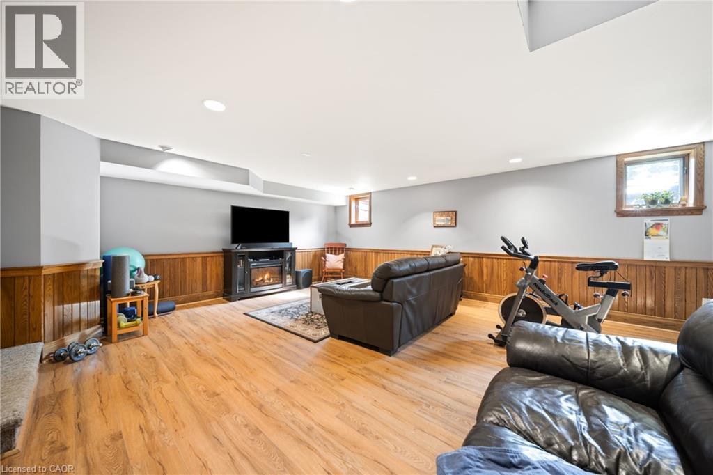 14 GOSHEN Street S, Zurich, Ontario, N0M2T0 — Photo 40