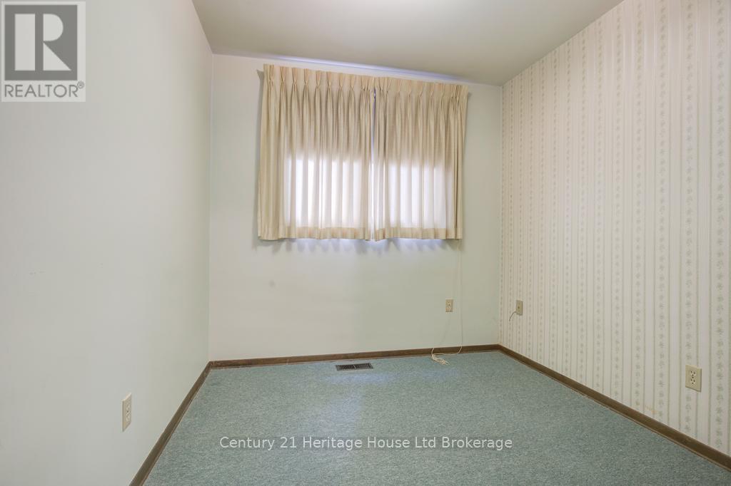 165 PARK ROW - 13