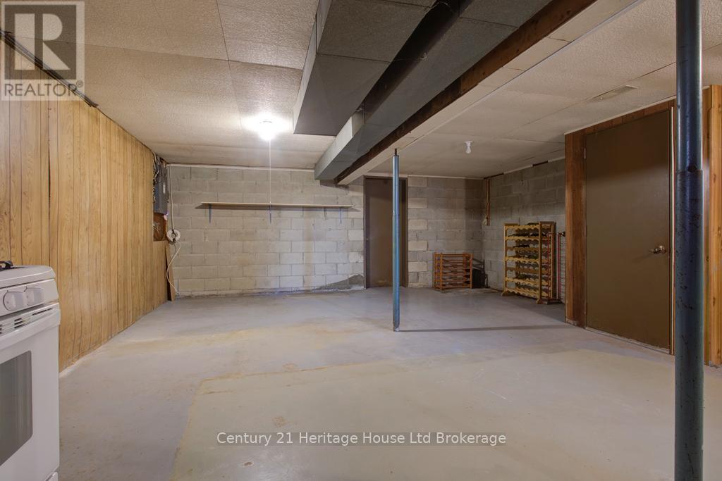 165 PARK ROW - 21