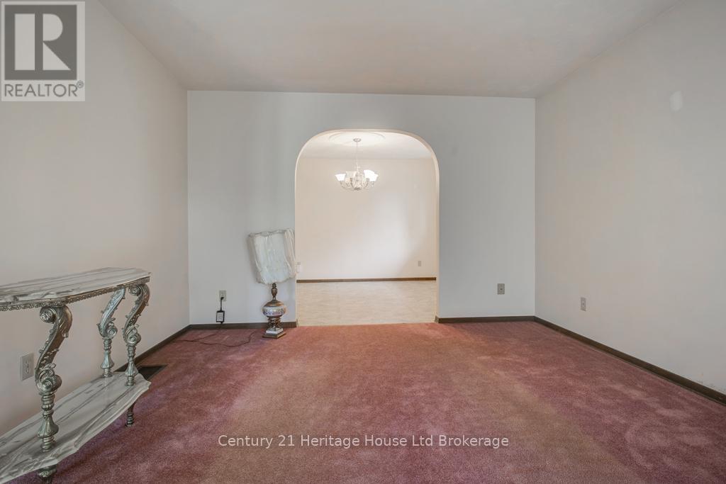 165 PARK ROW - 6