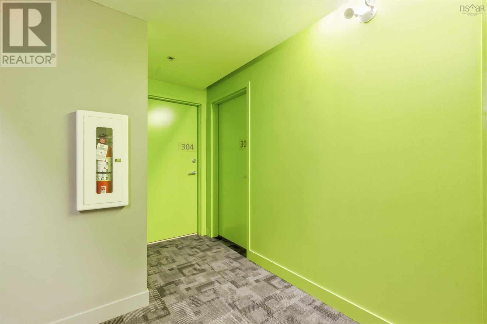 #305 1048 Wellington Street - Image 2