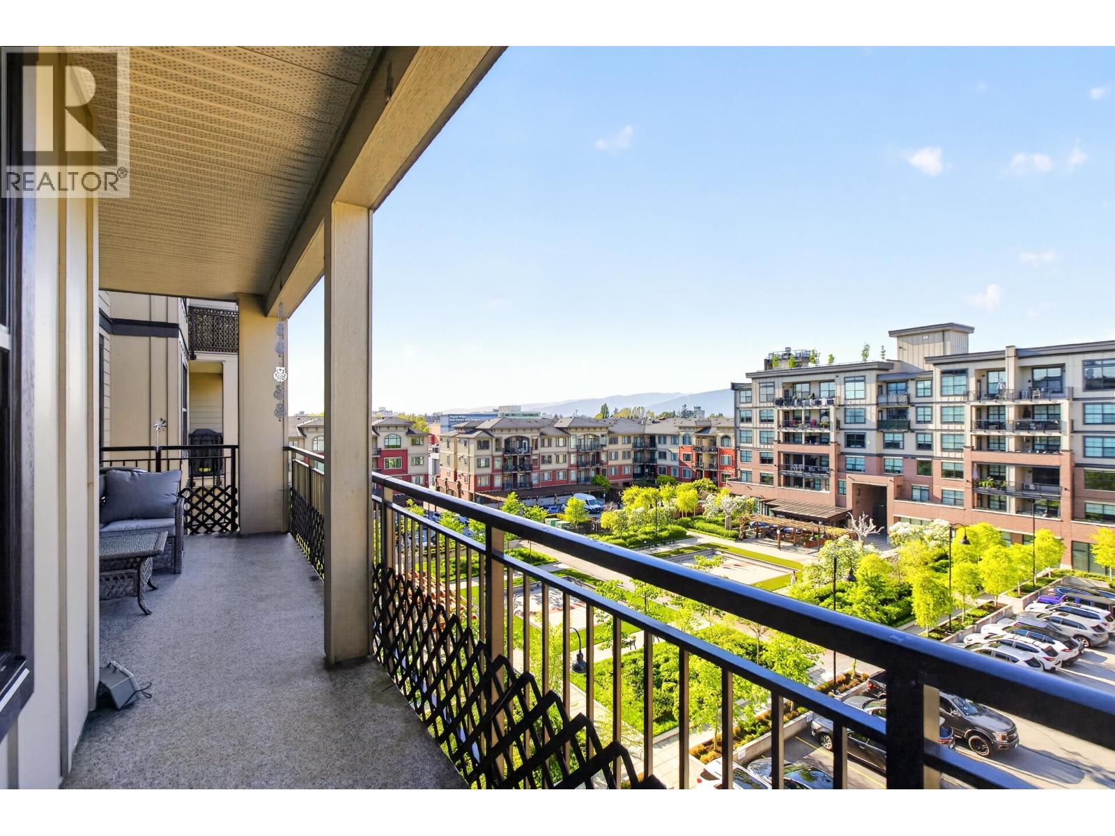 503 22633 SELKIRK AVENUE, Maple Ridge