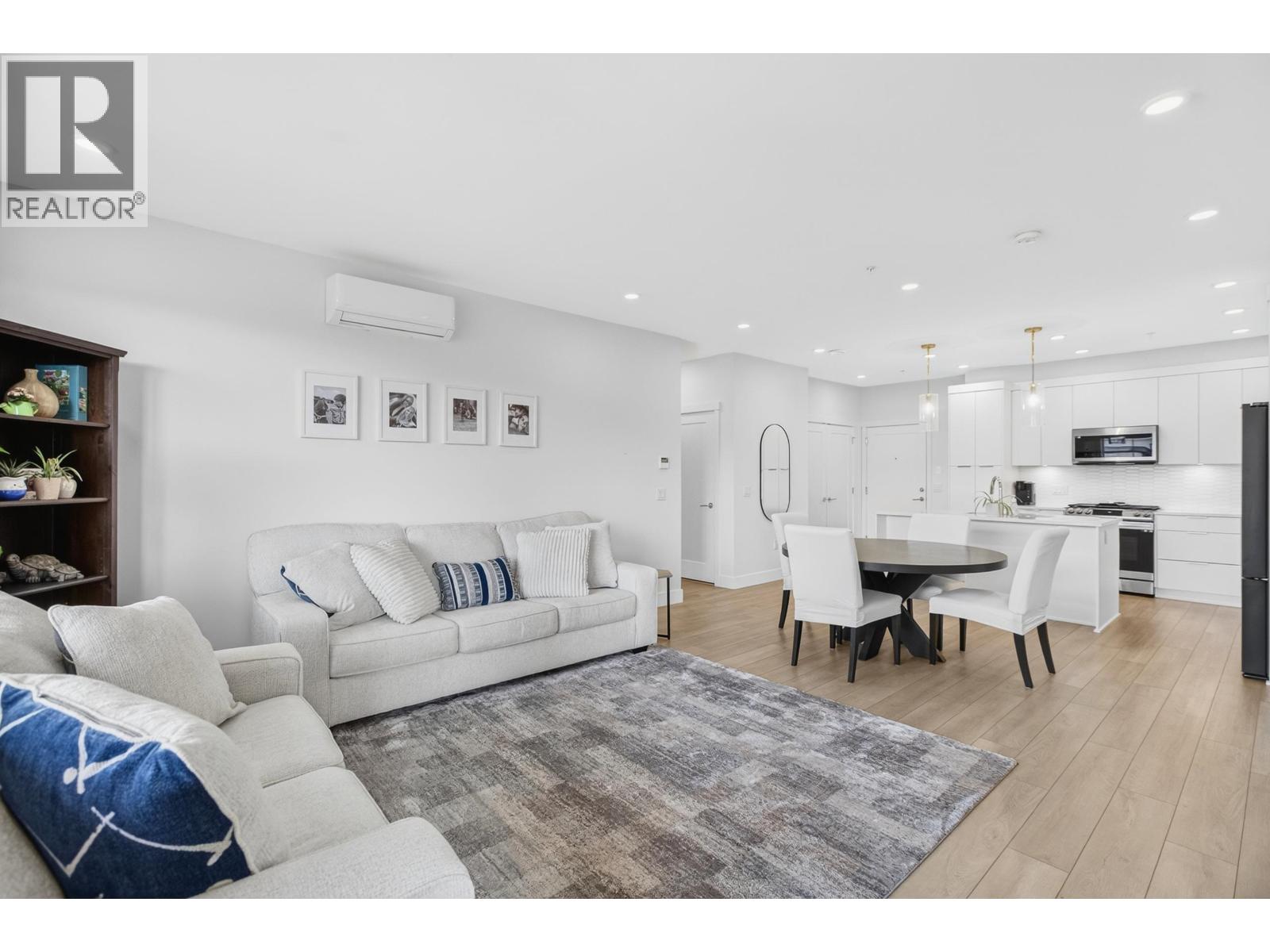 503 22633 SELKIRK AVENUE, Maple Ridge