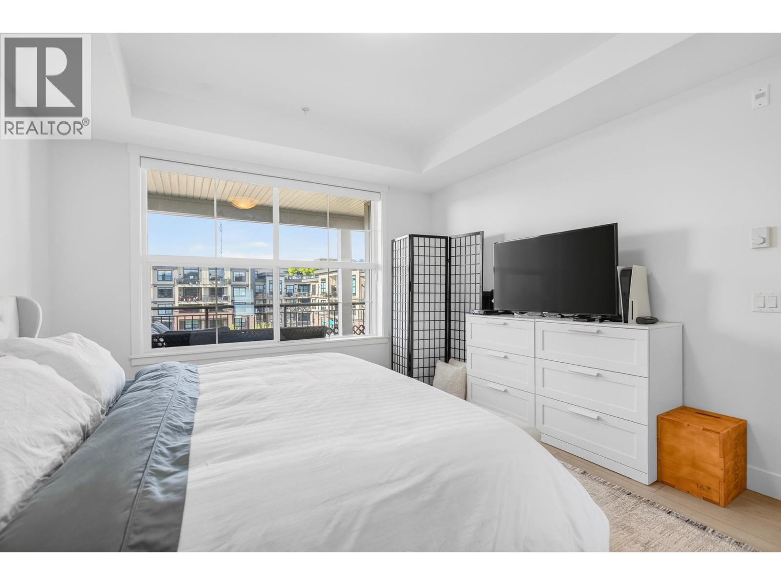 503 22633 SELKIRK AVENUE, Maple Ridge