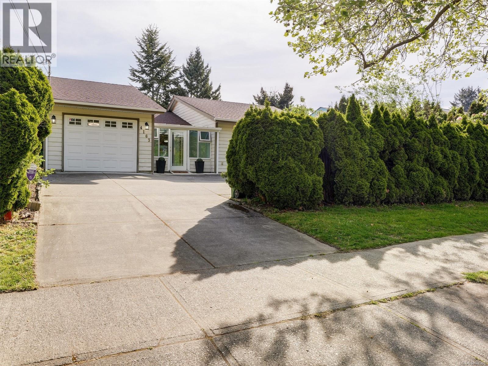  4163 Shelbourne Street, Saanich