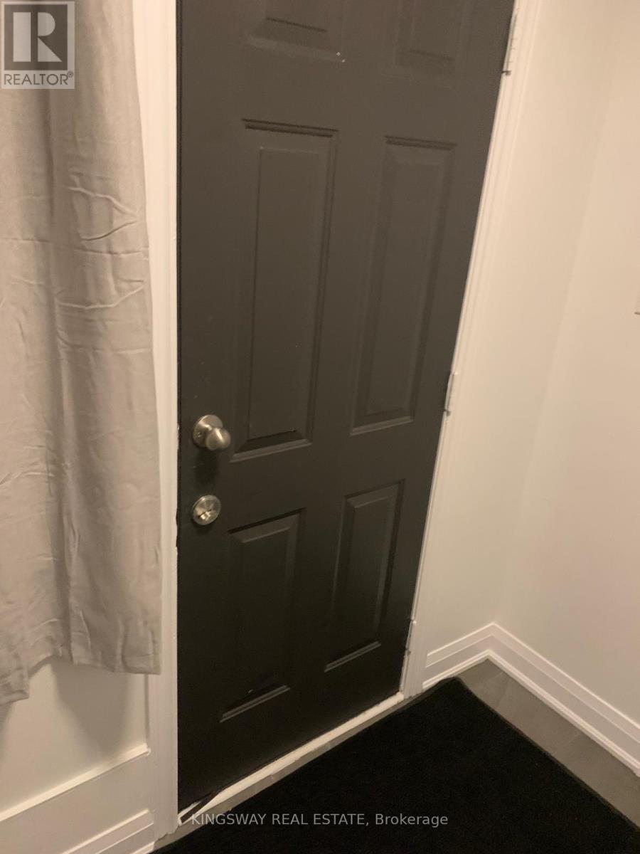 174 MAIN STREET - 32