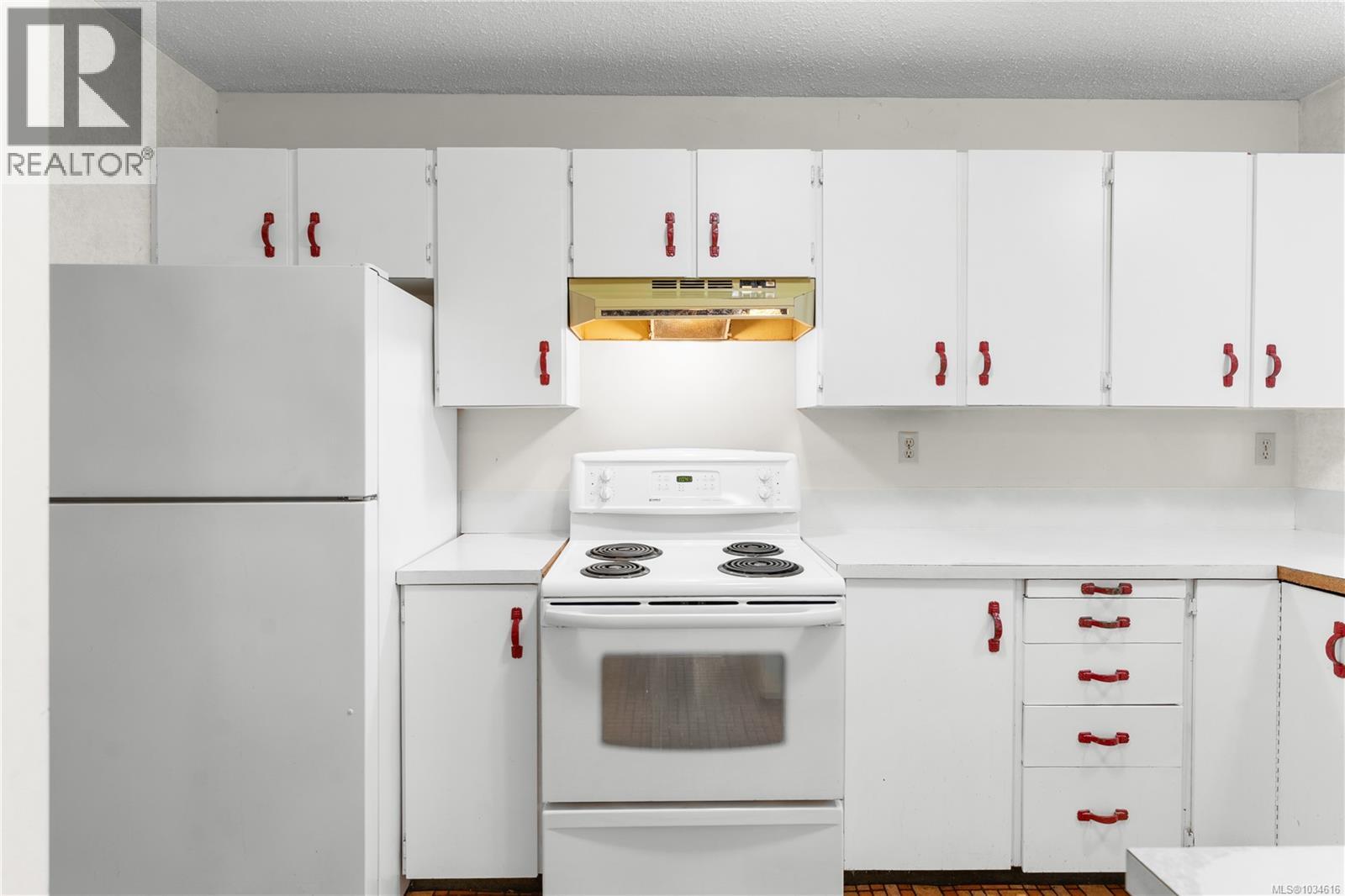 2420 Spring Beach Dr - 10