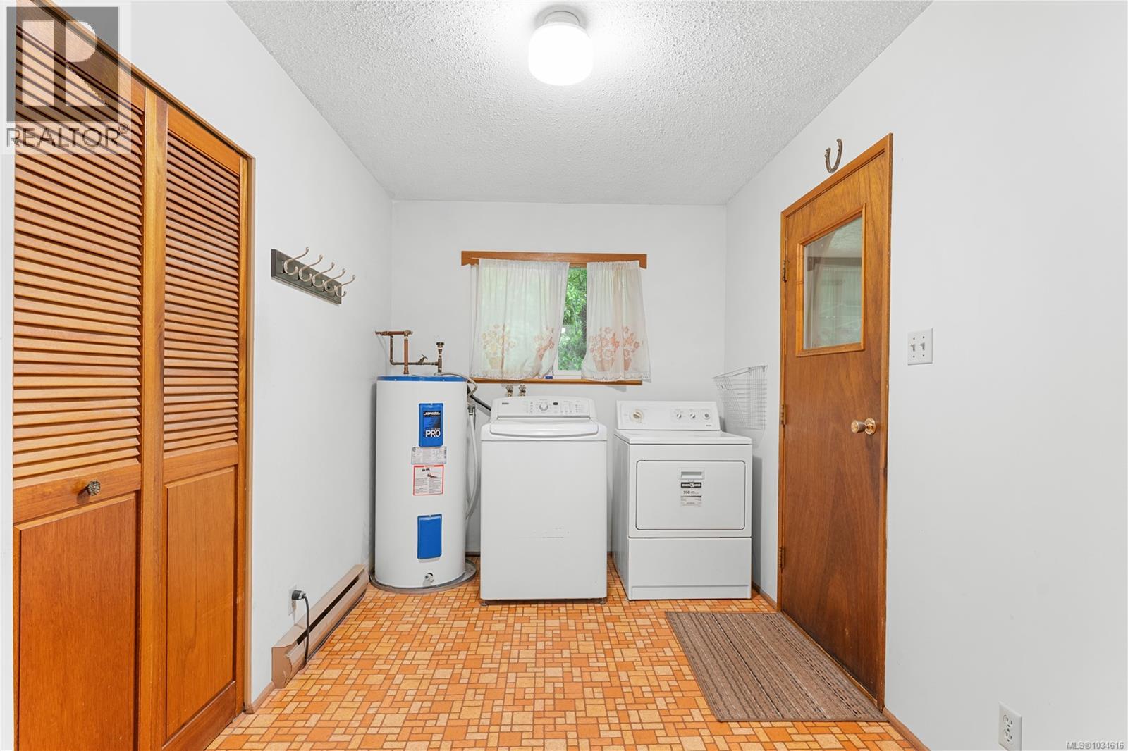 2420 Spring Beach Dr - 16