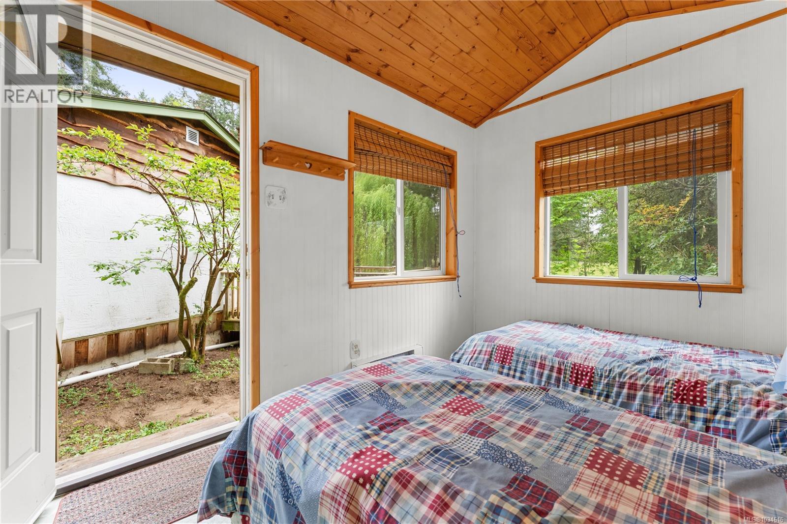 2420 Spring Beach Dr - 31