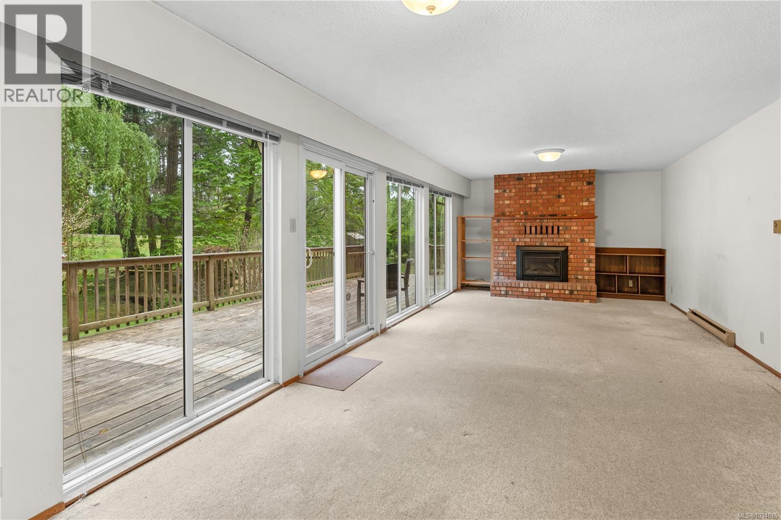 2420 Spring Beach Dr - 4