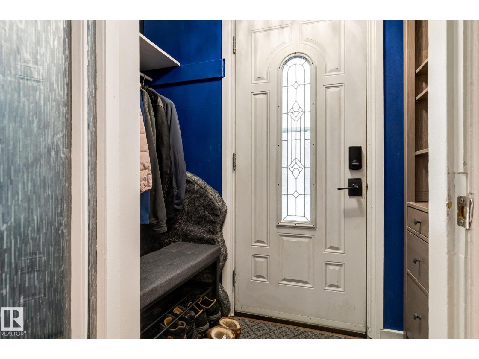 11844 96 ST NW - 9