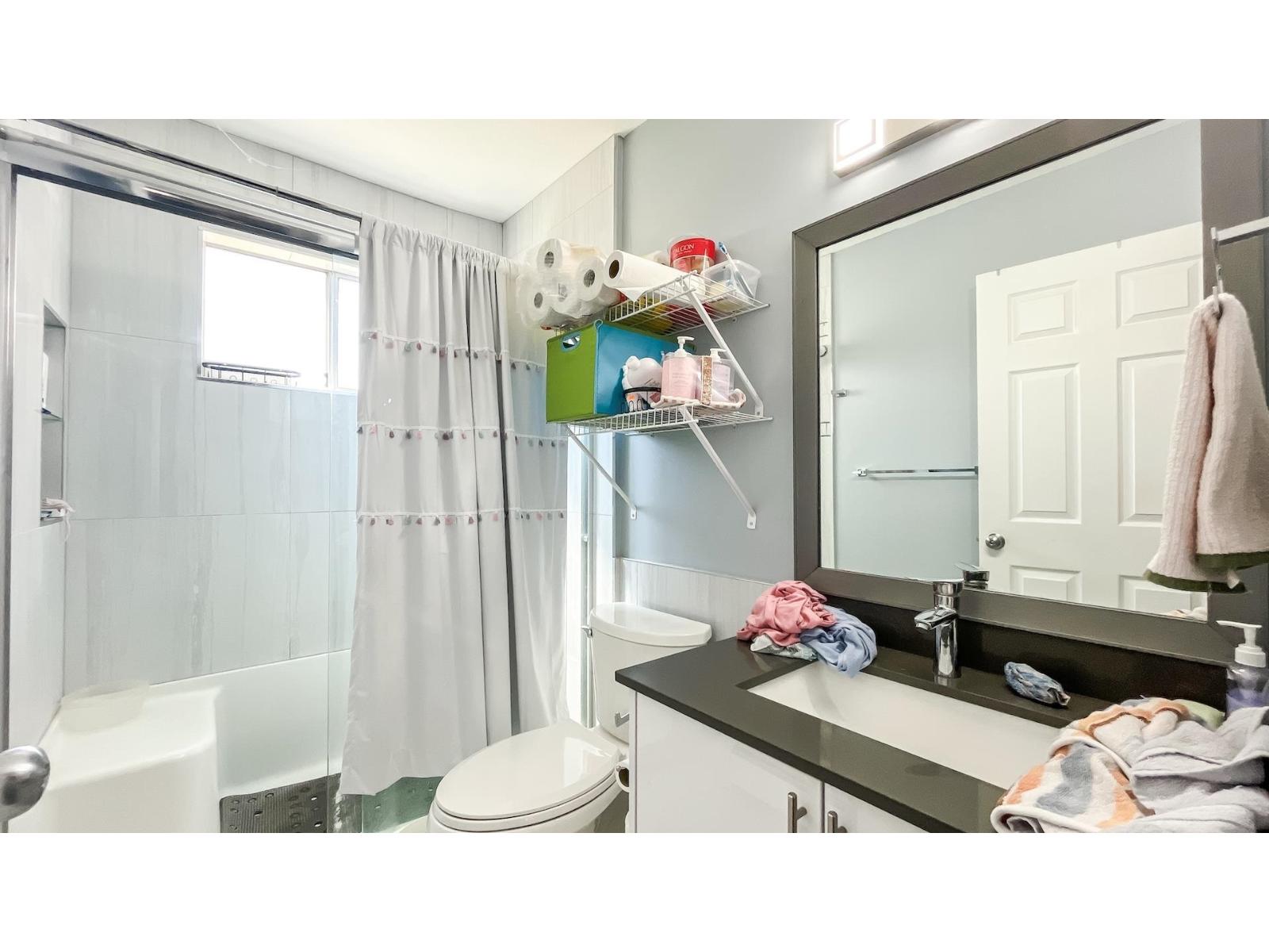 6 Bed, 4 Bath House for Sale in Surrey – 8775 144 STREET, Surrey - Image 34