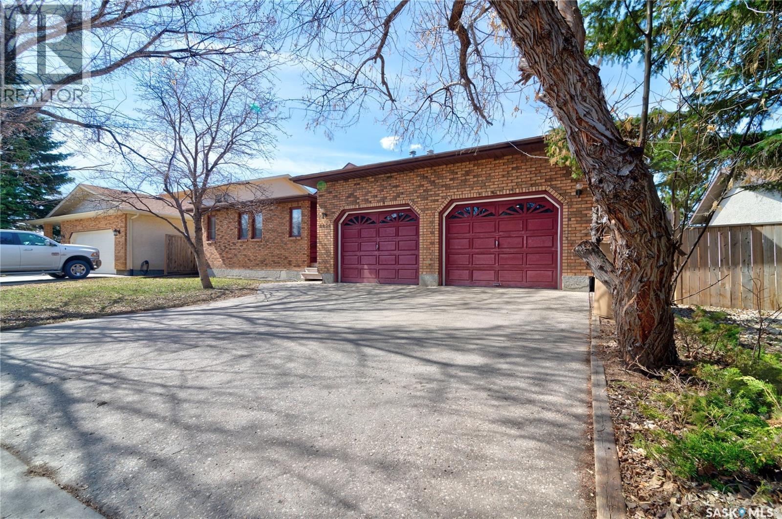 1434 Sidler DRIVE N - Image 2
