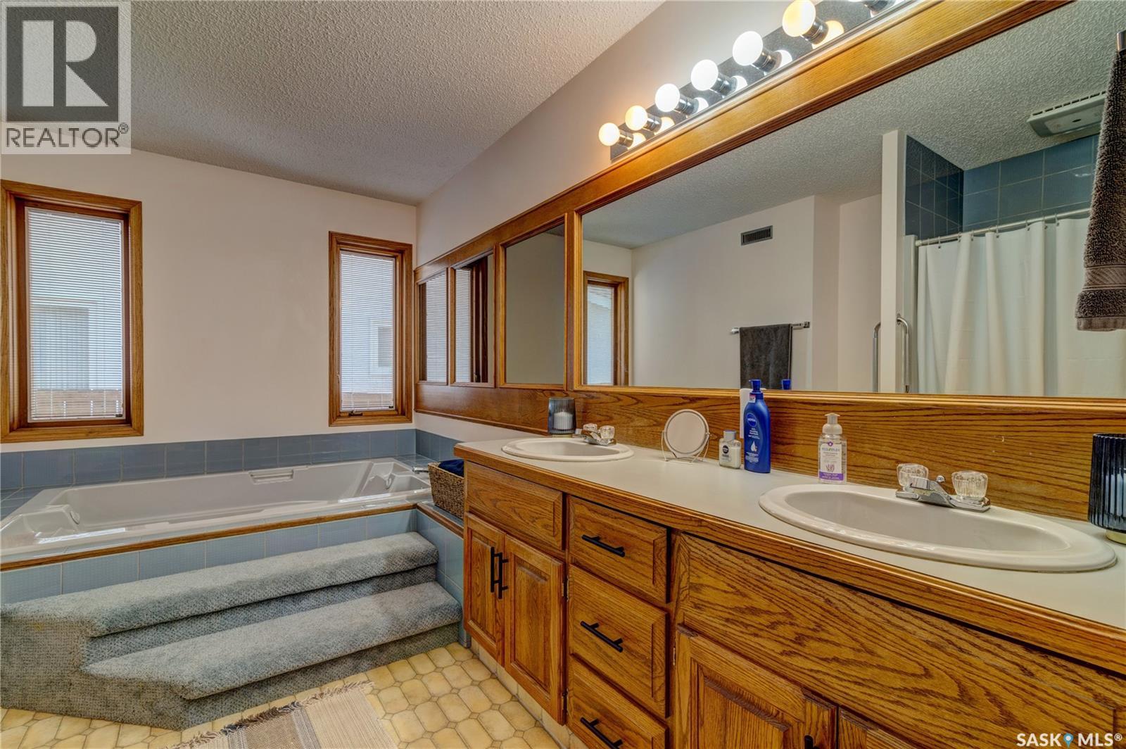 1434 Sidler DRIVE N - 20