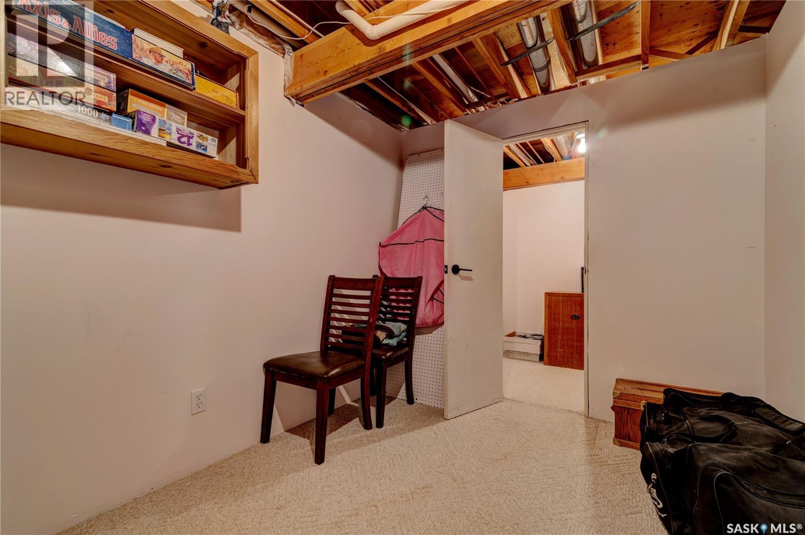 1434 Sidler DRIVE N - 31