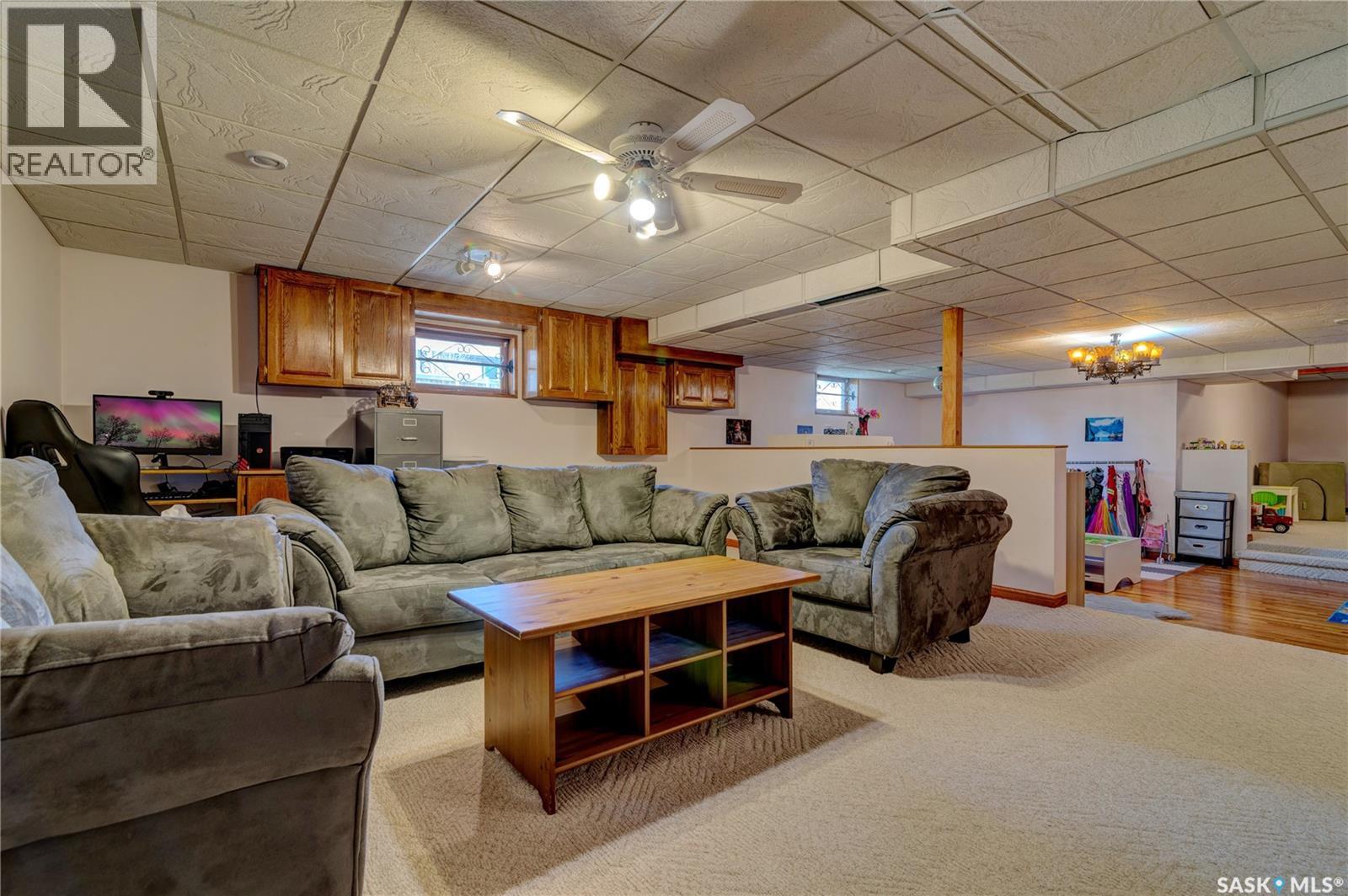 1434 Sidler DRIVE N - 36