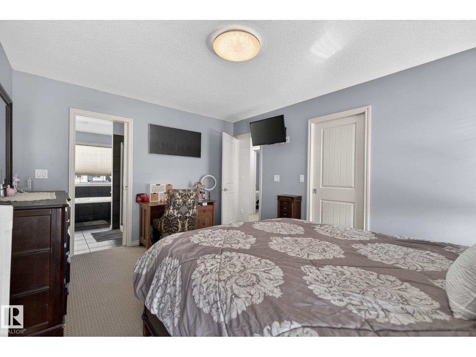 6 Henderson LD, Spruce Grove