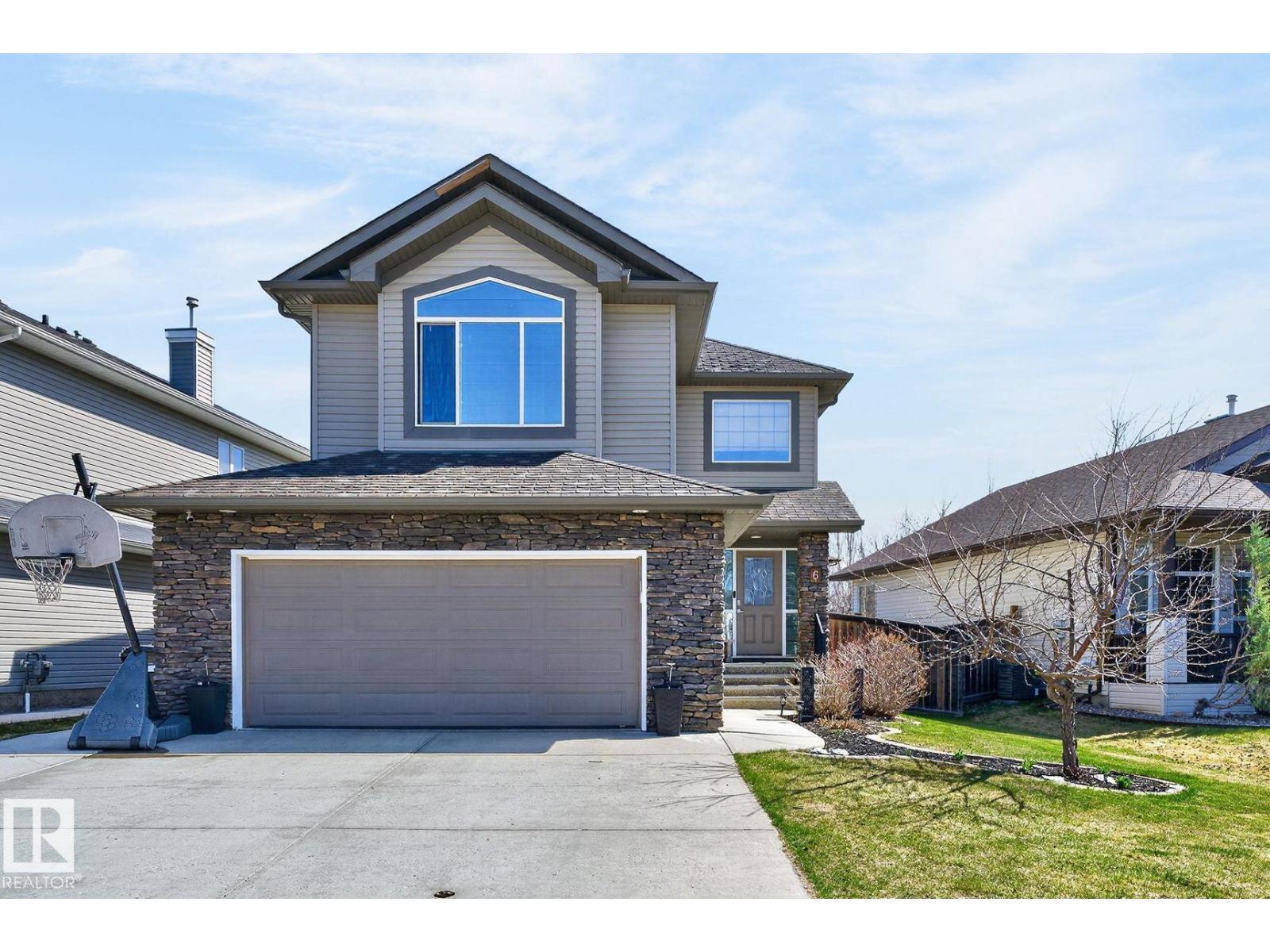 6 Henderson LD, Spruce Grove