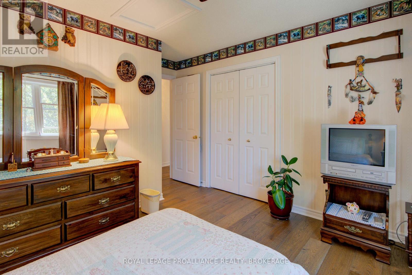 3561 PRINCESS STREET - 22