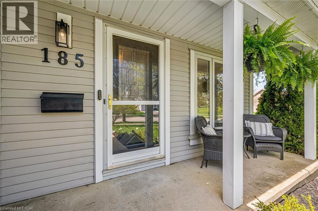 185 MIDDLEBURY Drive, Waterloo, Ontario, N2T2H8 — Photo 4