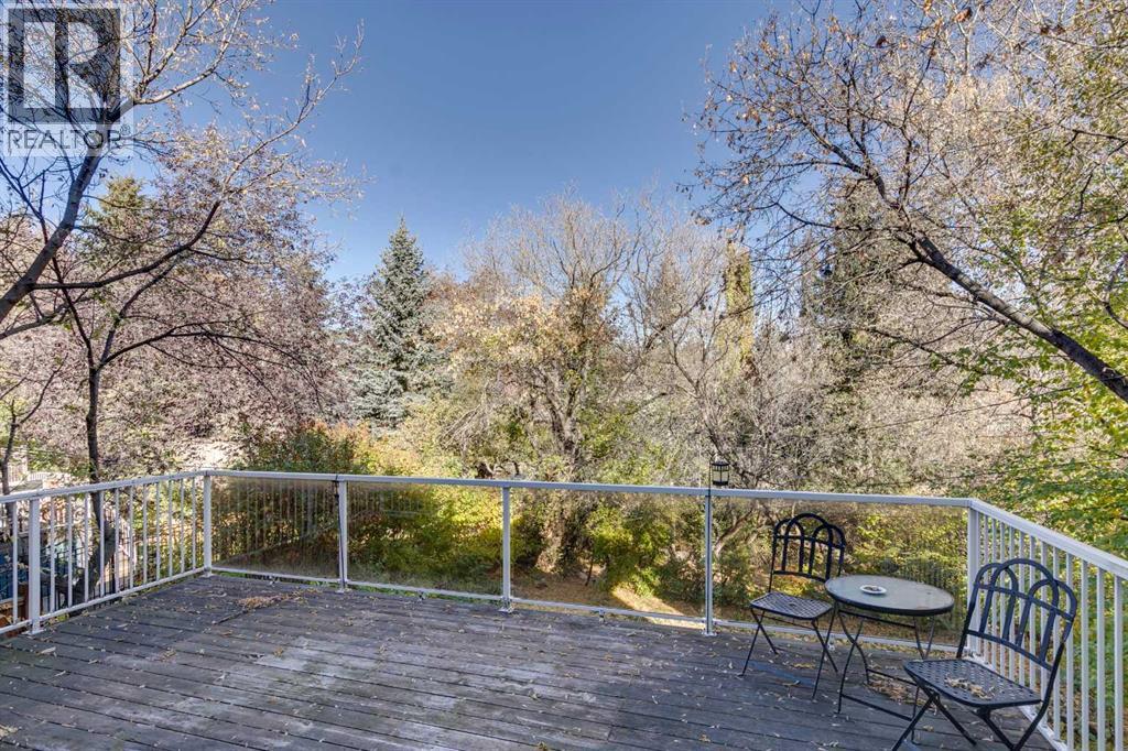 1302 Frontenac Avenue SW - 38