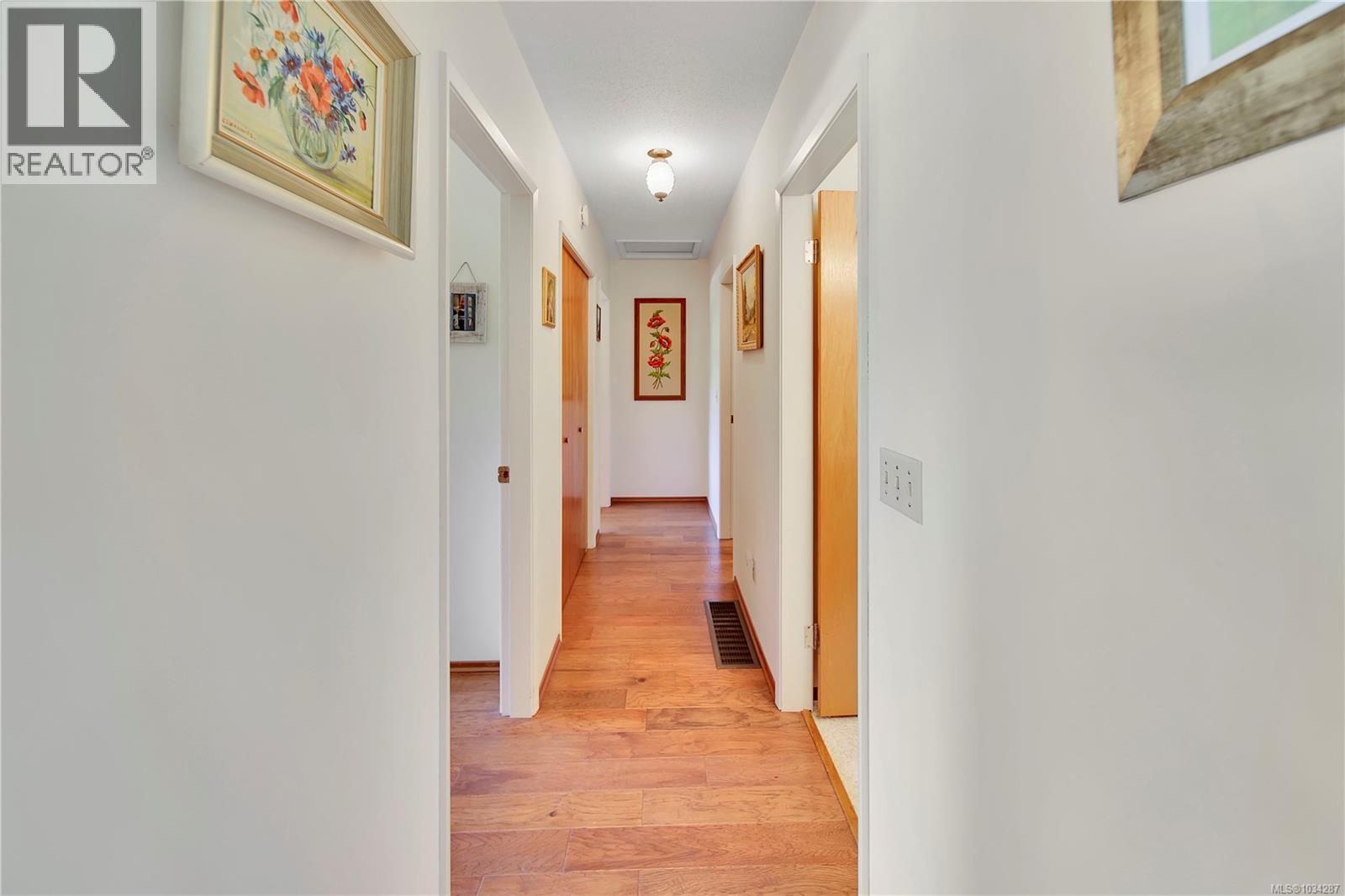 2293 Cameron Dr - 19
