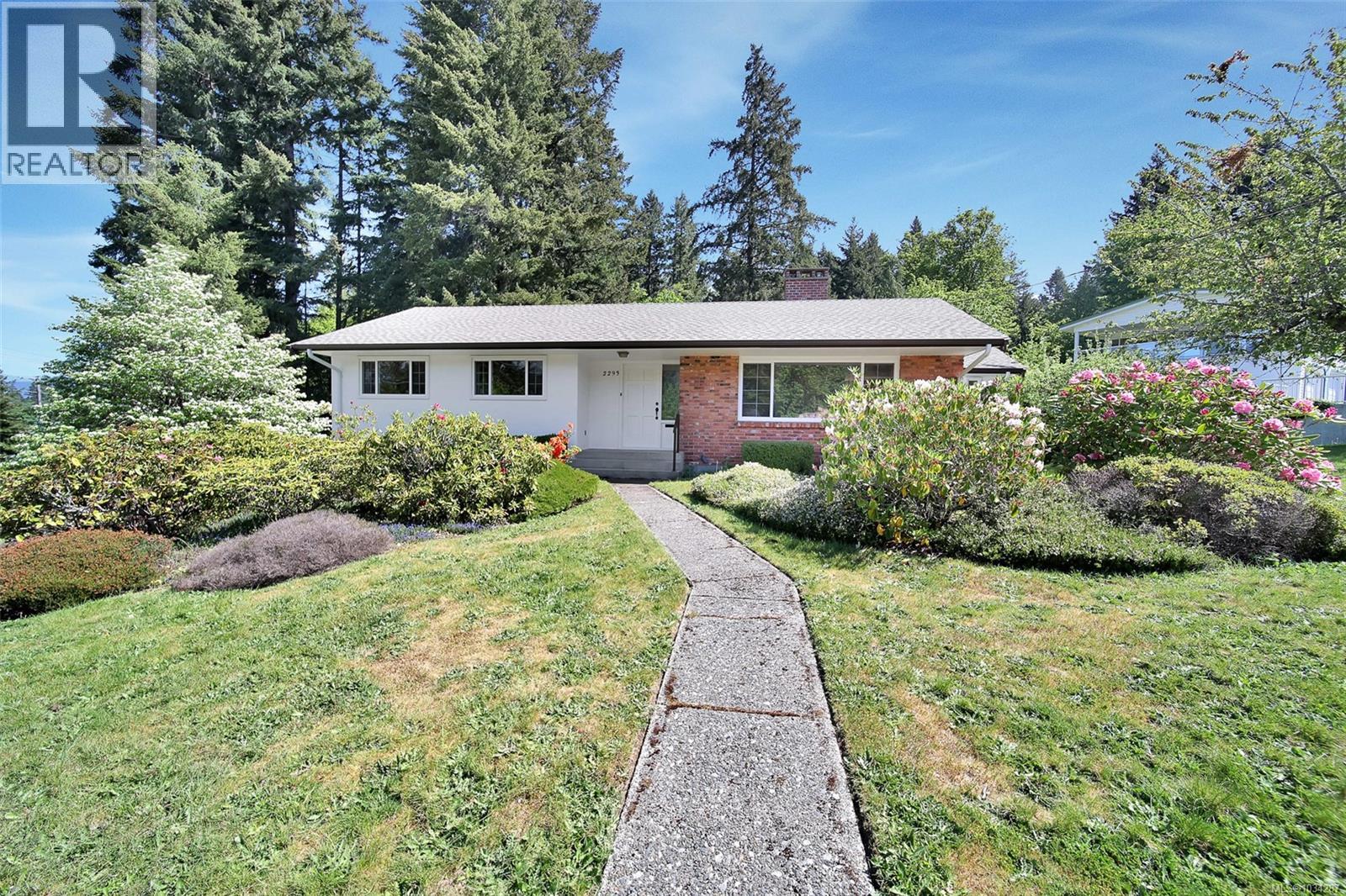 2293 Cameron Dr - 6