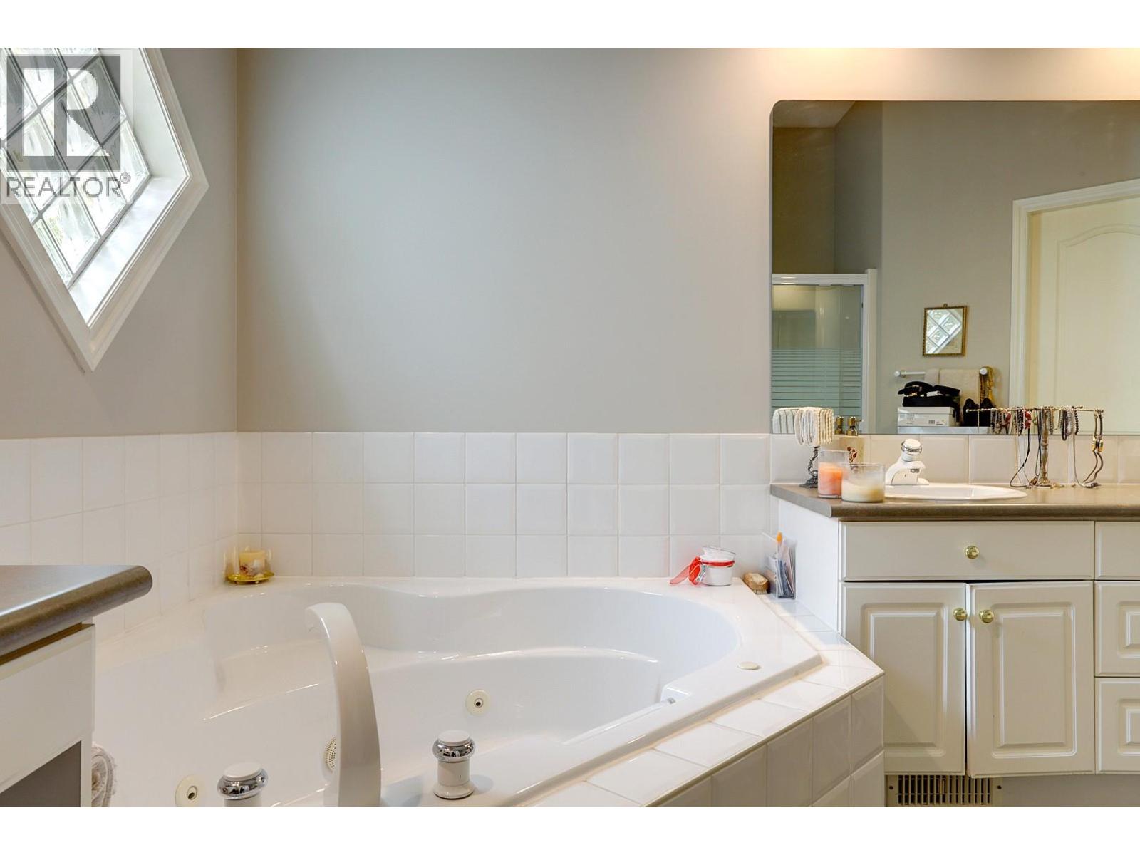 1101 Phoenix Drive - 51