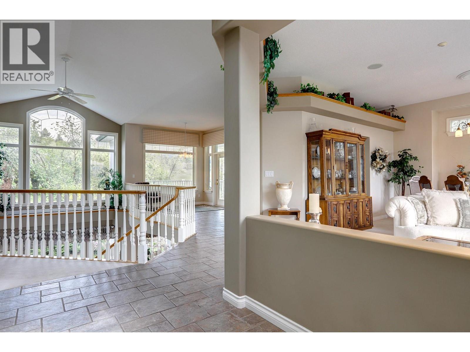 1101 Phoenix Drive - 6