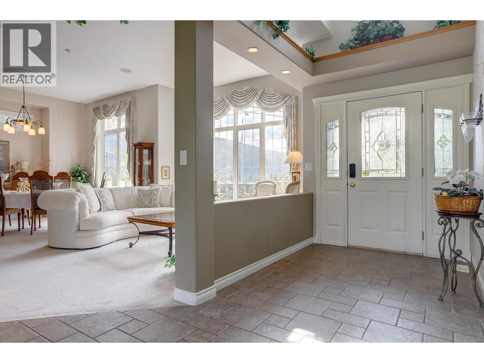 1101 Phoenix Drive - 7