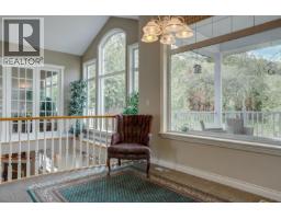 1101 Phoenix Drive, Vernon, BC V1B3M4 Photo 24