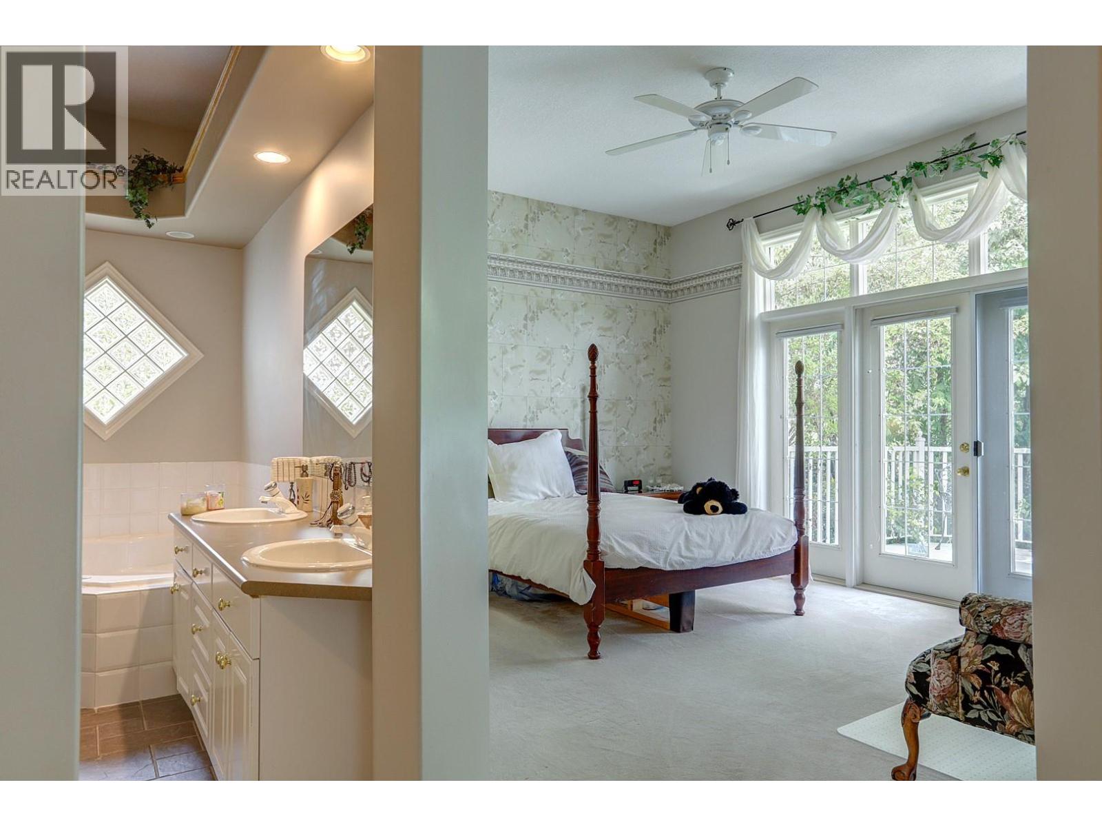1101 Phoenix Drive - 39
