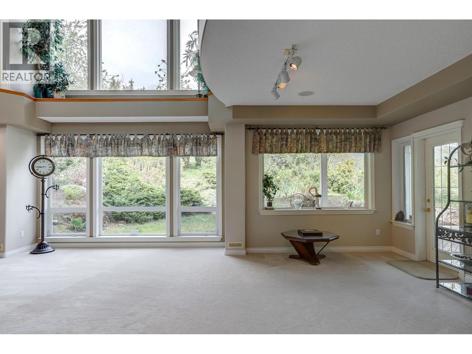 1101 Phoenix Drive, Vernon