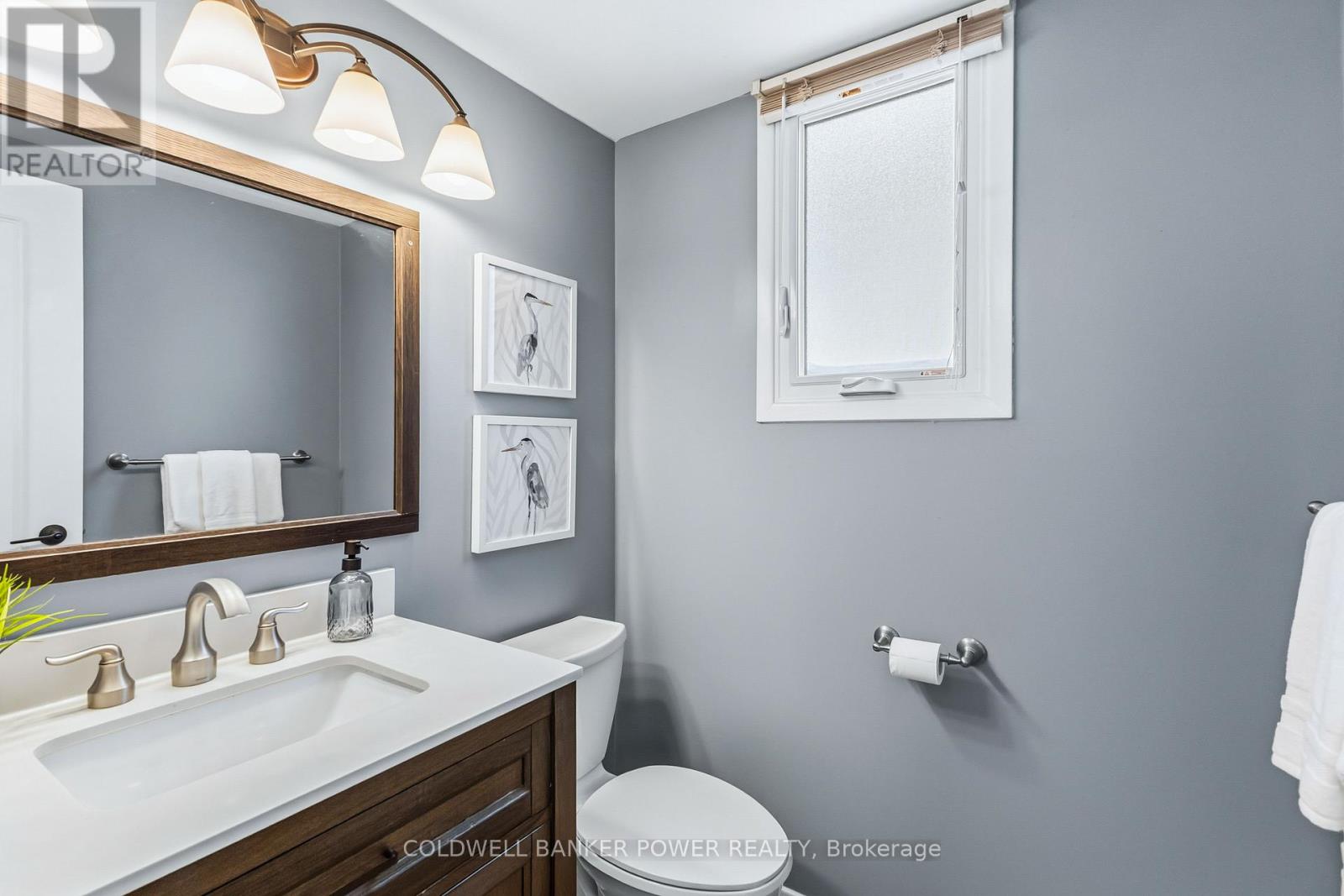 27 FOXCROFT CRESCENT - 22