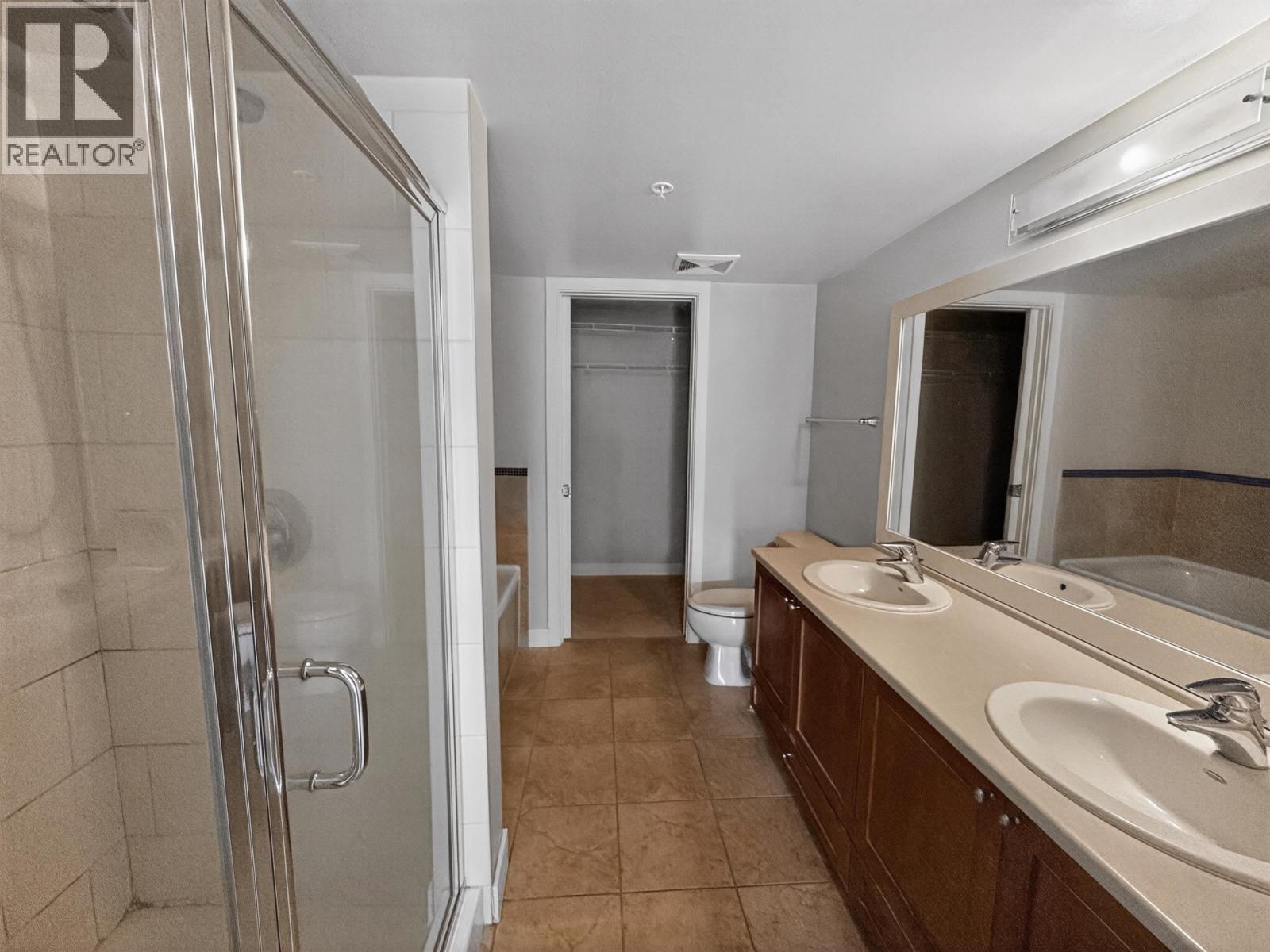 207 19673 MEADOW GARDENS WAY, Pitt Meadows
